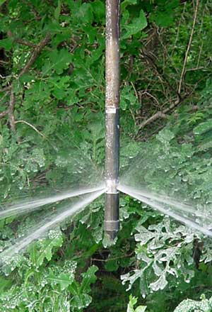 Nyomással aktiválható injektáló szonda