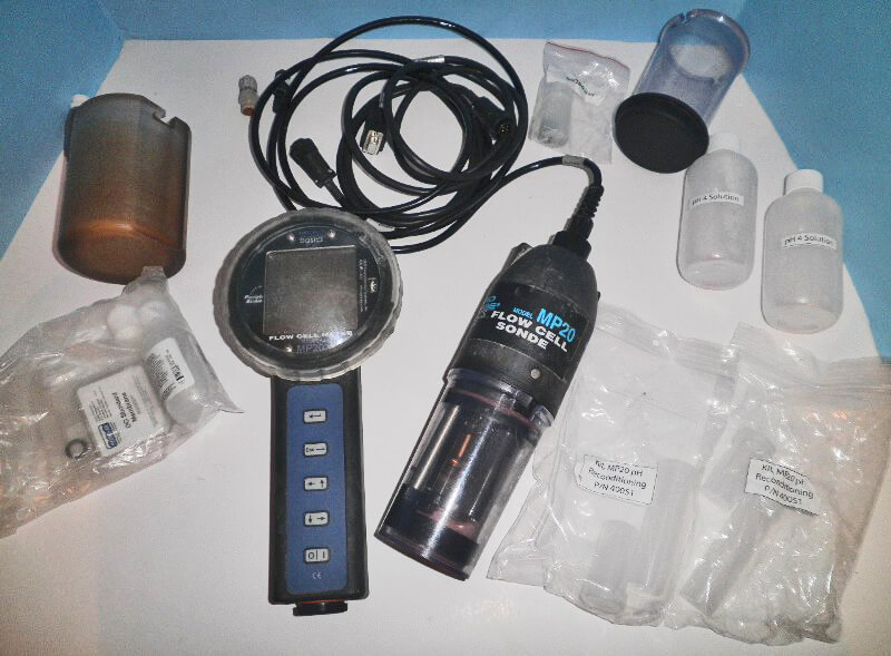 MP20 MicroPurge átfolyócella és multiparaméteres vízminőségmérő műszer MP20 MicroPurge átfolyócella és multiparaméteres vízminőségmérő műszer