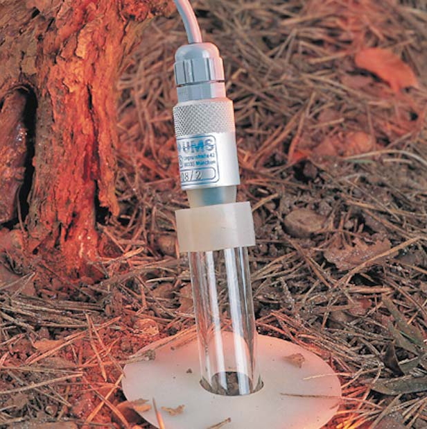 telepített T3 tenziométer korábbi színtelen szondaszárral telepített T3 tenziométer korábbi színtelen szondaszárral